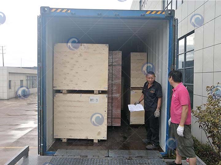 loading peanut harvesint equipment into container