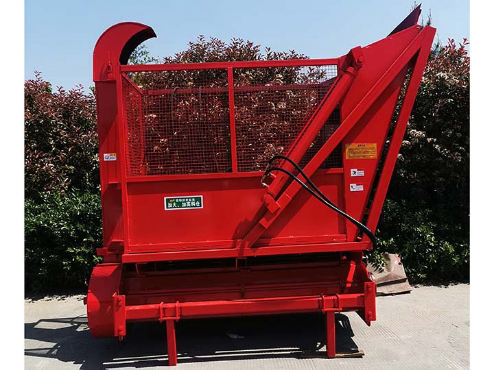 Corn stalk crushing and recycling machine sold to Malaysia