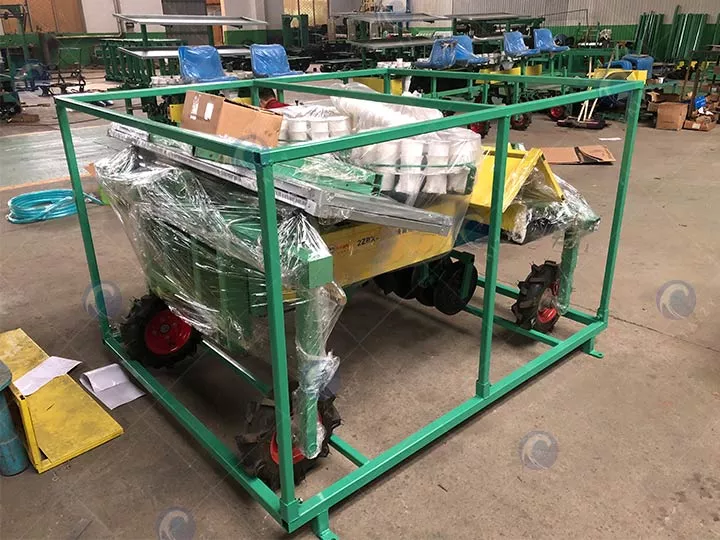 packing of the vegetable transplanter