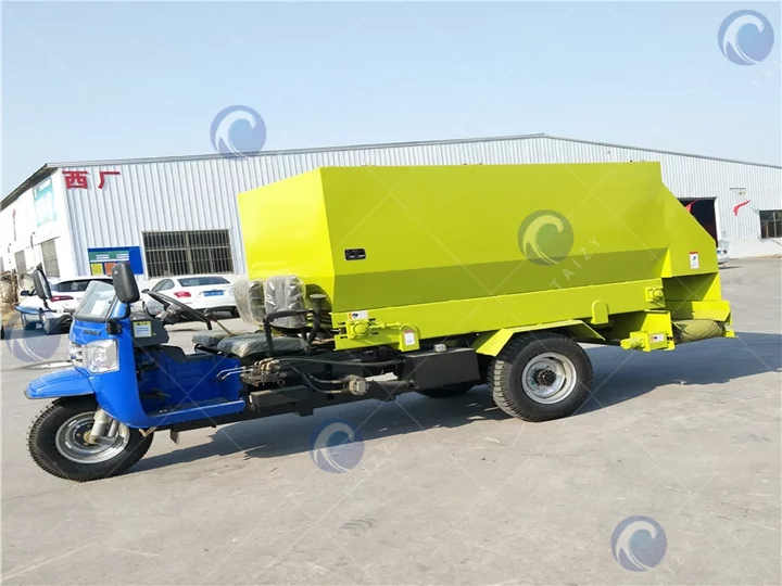 Espalhador de Silagem Diesel