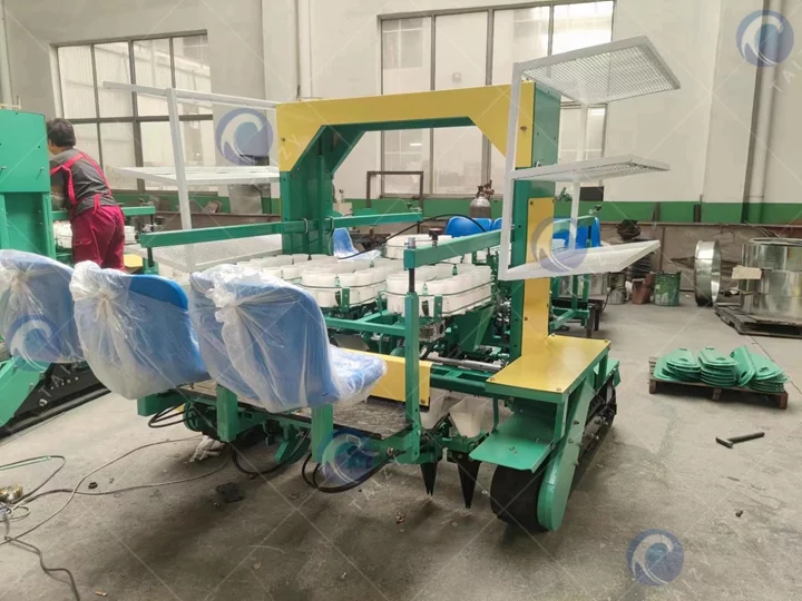 Onion transplanter machine with a good price